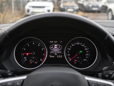 Volkswagen Tiguan 2021 года, 149 000 км - вид 5