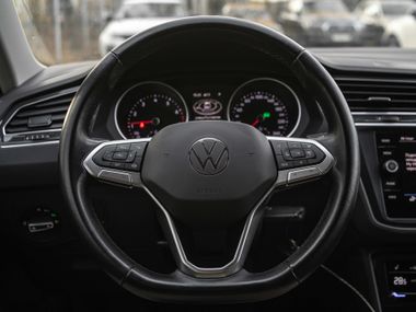 Volkswagen Tiguan 2021 года, 149 000 км - вид 6
