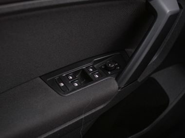 Volkswagen Tiguan 2021 года, 149 000 км - вид 10