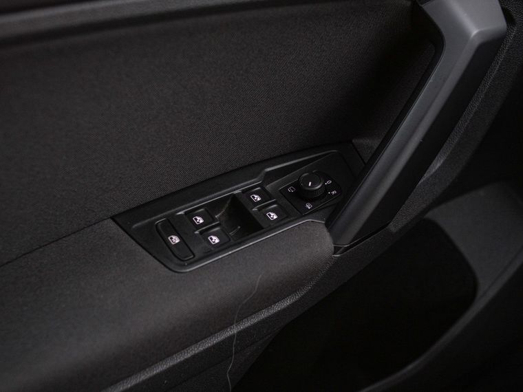 Volkswagen Tiguan 2021 года, 149 000 км - вид 10