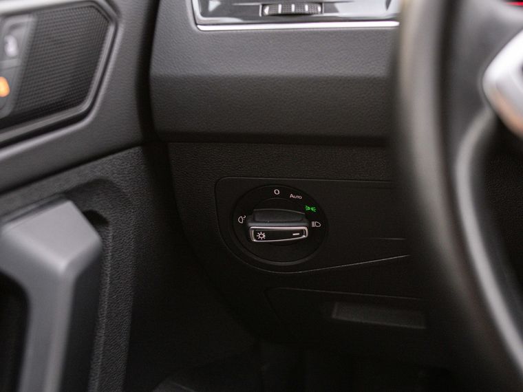 Volkswagen Tiguan 2021 года, 149 000 км - вид 11