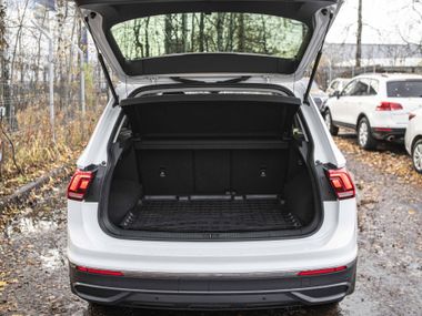 Volkswagen Tiguan 2021 года, 149 000 км - вид 14