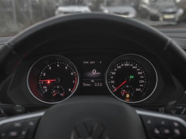 Volkswagen Tiguan 2021 года, 149 000 км - вид 5