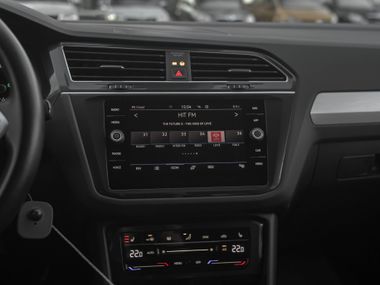Volkswagen Tiguan 2021 года, 149 000 км - вид 7