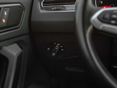 Volkswagen Tiguan 2021 года, 149 000 км - вид 11