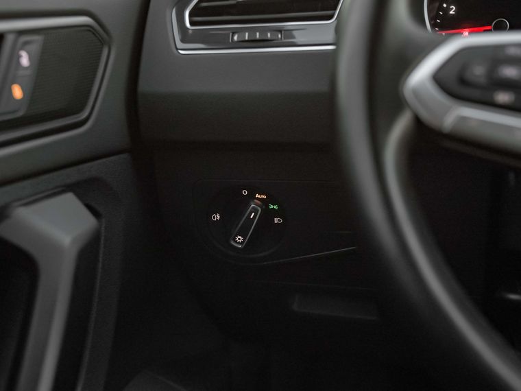 Volkswagen Tiguan 2021 года, 149 000 км - вид 11