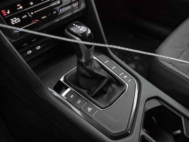 Volkswagen Tiguan 2021 года, 149 000 км - вид 9