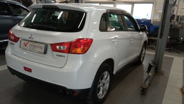 Mitsubishi ASX 2015 года, 89 489 км - вид 3