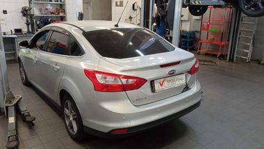 Ford Focus 2012 года, 177 998 км - вид 3