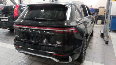 Черный Geely Xingyue L 2025 года | VIN 18720055