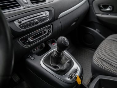 Renault Grand Scenic 2011 года, 285 824 км - вид 10
