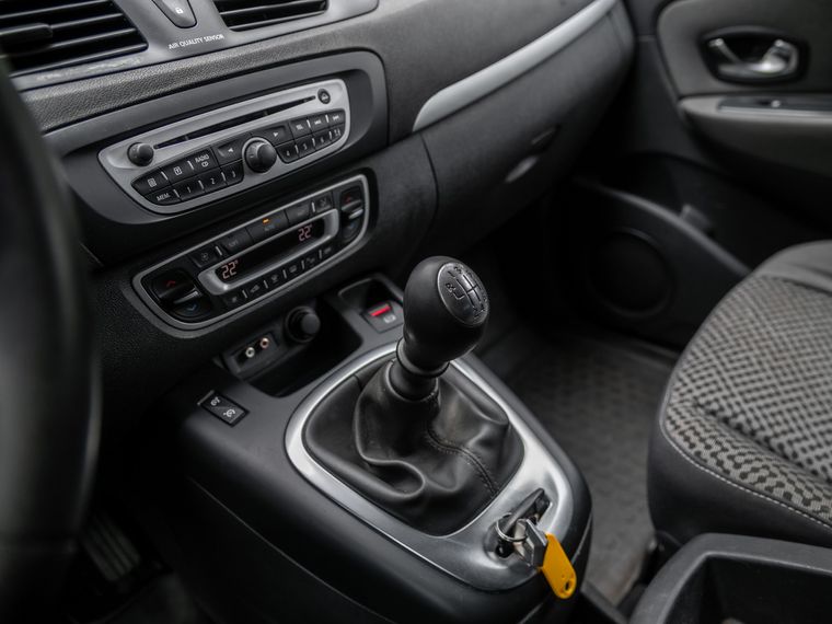 Renault Grand Scenic 2011 года, 285 824 км - вид 10