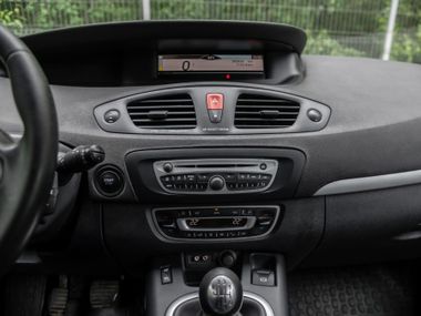 Renault Grand Scenic 2011 года, 285 824 км - вид 9