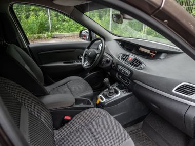 Renault Grand Scenic 2011 года, 285 824 км - вид 14