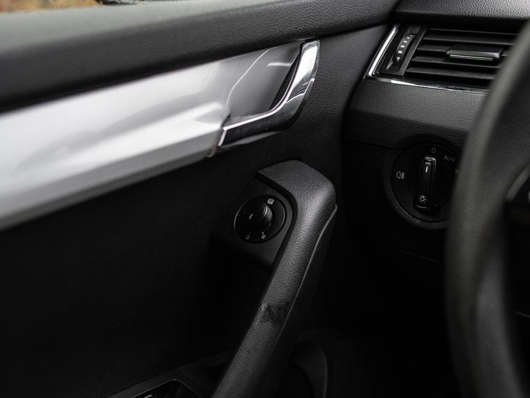 Skoda Octavia 2014 года, 231 413 км - вид 10