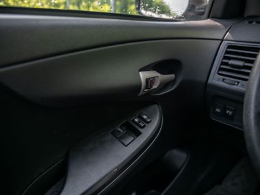 Toyota Corolla 2008 года, 169 478 км - вид 9