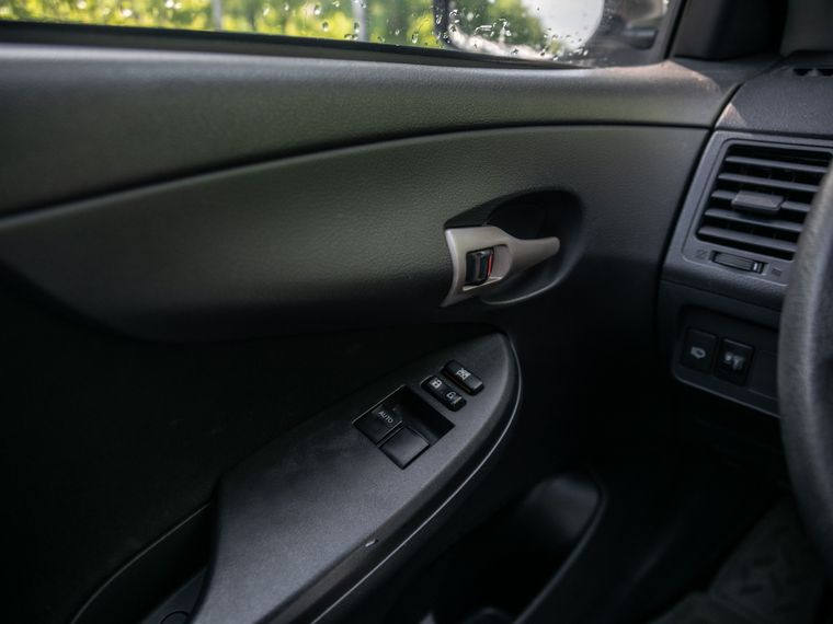 Toyota Corolla 2008 года, 169 478 км - вид 9