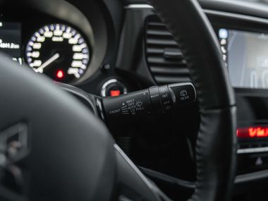 Mitsubishi Outlander 2020 года, 194 309 км - вид 8