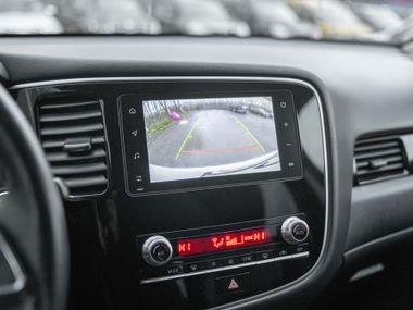 Mitsubishi Outlander 2020 года, 194 309 км - вид 10