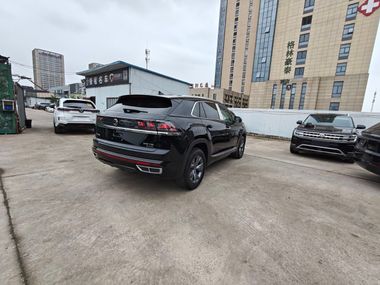 Volkswagen Teramont X 2023 года, 11 567 км - вид 6