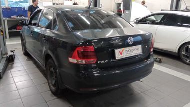 Volkswagen Polo 2017 года, 100 000 км - вид 4