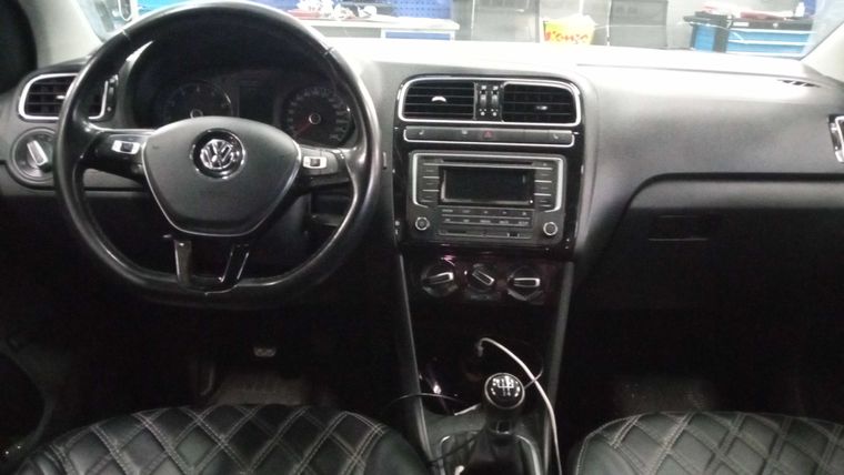 Volkswagen Polo 2017 года, 100 000 км - вид 5
