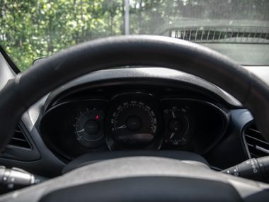 ВАЗ (LADA) Vesta 2017 года, 95 239 км - вид 5