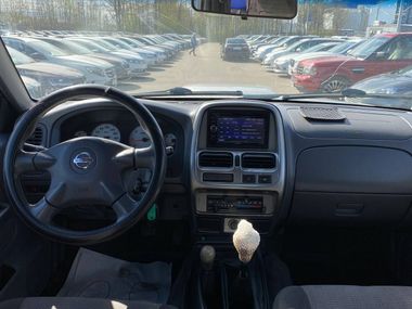 Nissan NP300 2011 года, 218 477 км - вид 7