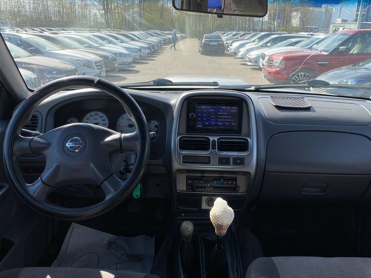 Nissan NP300 2011 года, 218 477 км - вид 7