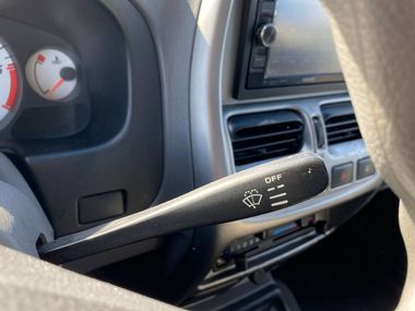 Nissan NP300 2011 года, 218 477 км - вид 10