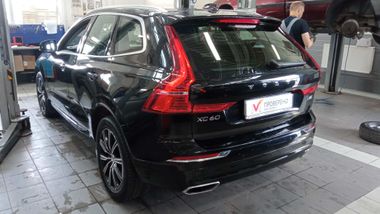 Volvo Xc60 2018 года, 105 248 км - вид 4