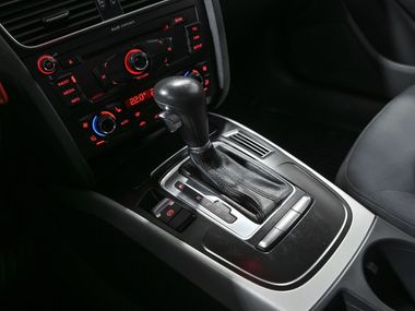 Audi A4 2010 года, 149 060 км - вид 12