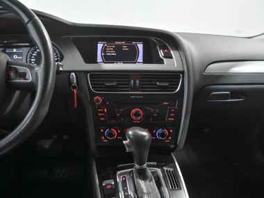 Audi A4 2010 года, 149 060 км - вид 11