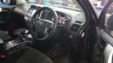 Toyota Land Cruiser Prado 2017 года, 87 400 км - вид 6