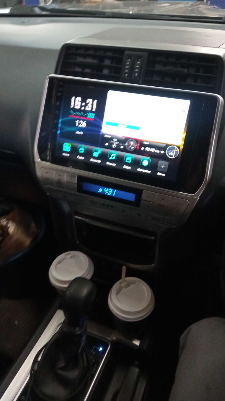 Toyota Land Cruiser Prado 2017 года, 87 400 км - вид 8