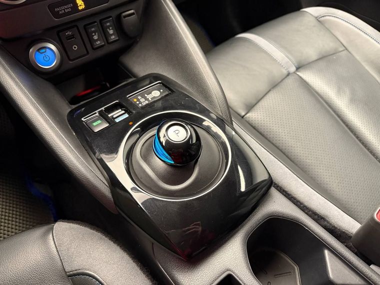 Nissan Leaf 2019 года, 55 433 км - вид 13