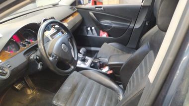 Volkswagen Passat 2008 года, 298 118 км - вид 5