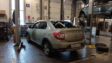 Renault Logan Stepway 2021 года, 119 995 км - вид 4