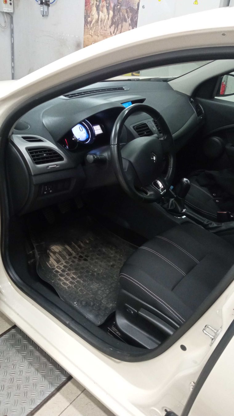 Renault Fluence 2013 года, 87 164 км - вид 6