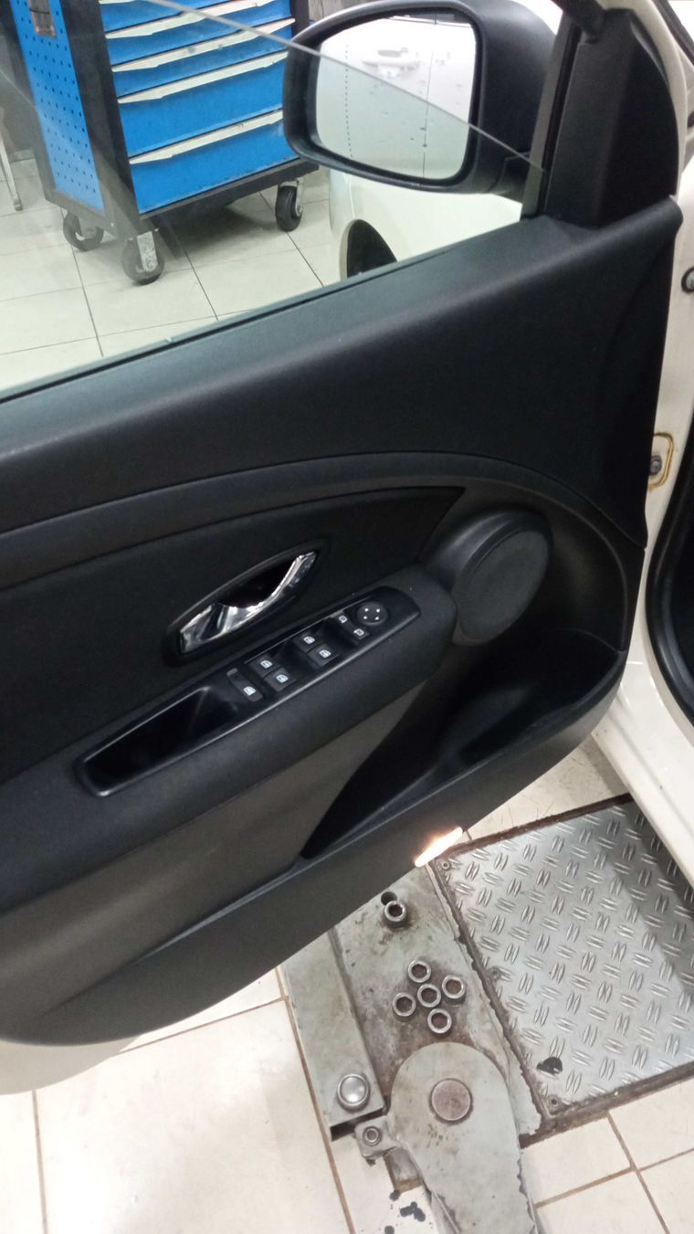 Renault Fluence 2013 года, 87 164 км - вид 7