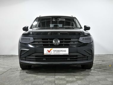 Volkswagen Tiguan 2021 года, 91 649 км - вид 3