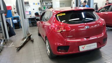 KIA Ceed 2016 года, 218 453 км - вид 3