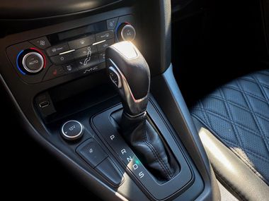 Ford Focus 2018 года, 101 800 км - вид 13