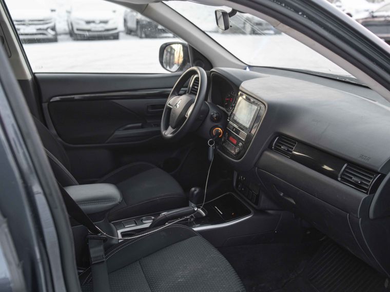 Mitsubishi Outlander 2020 года, 199 352 км - вид 14
