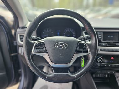 Hyundai Solaris 2017 года, 120 524 км - вид 9