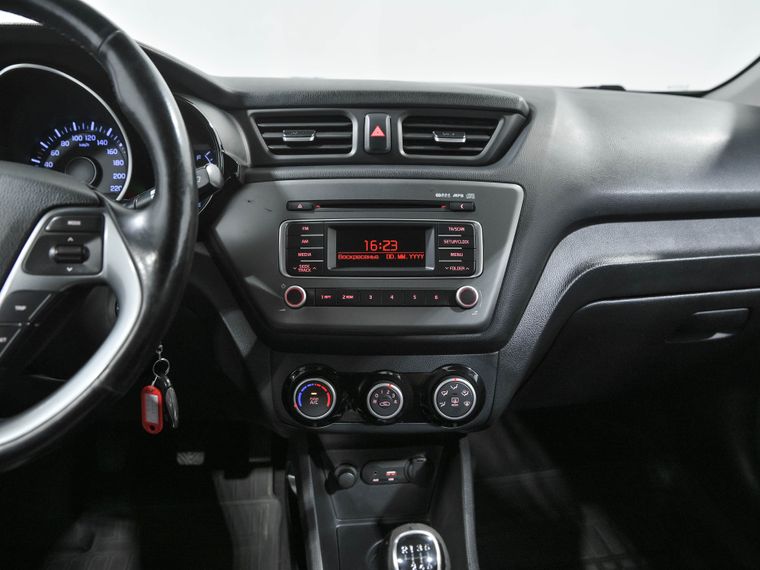 KIA Rio 2015 года, 121 901 км - вид 10