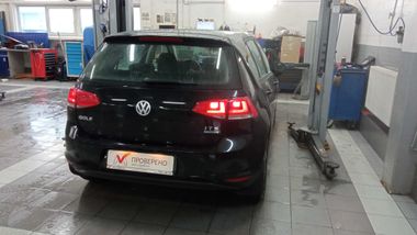 Volkswagen Golf 2014 года, 172 246 км - вид 3