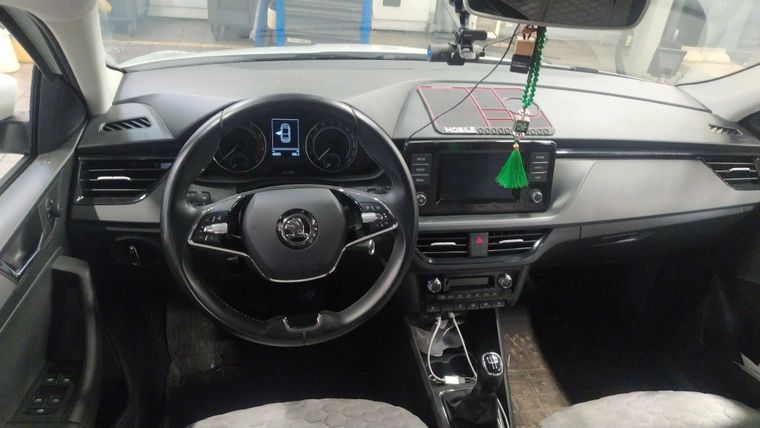 Skoda Rapid 2020 года, 47 000 км - вид 5
