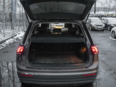 Volkswagen Tiguan 2017 года, 231 886 км - вид 12