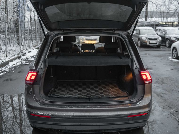 Volkswagen Tiguan 2017 года, 231 886 км - вид 12